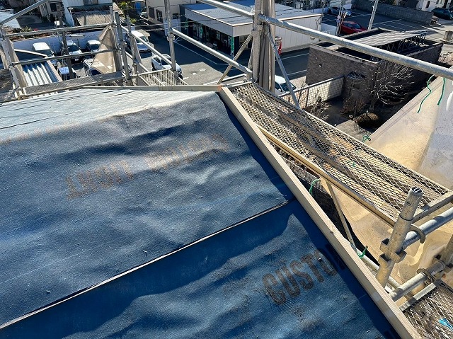 甲府市　屋根カバー工法